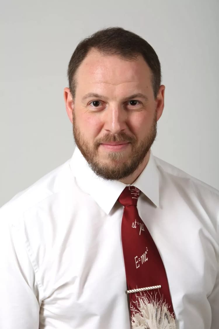 Главное фото преподавателя